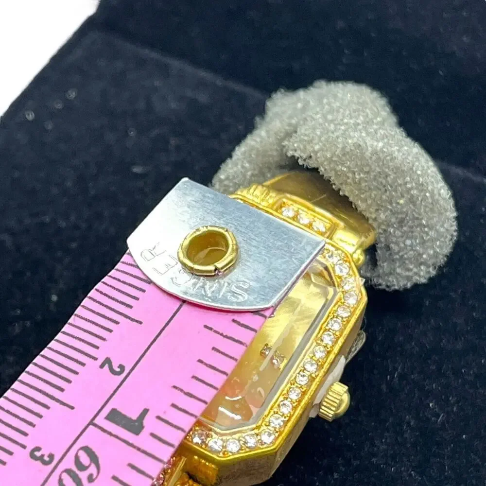 Elizabeth Taylor Watch Ladies Gold Tone Japan Movement Rhinestone Face New Retro